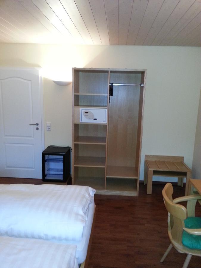Hotel Bad Bruckhaus Gurtweil Zimmer foto